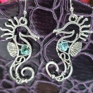 Seahorse Dangle Earrings Turquoise Glass Center Stones L👀K New Costume Jewelry